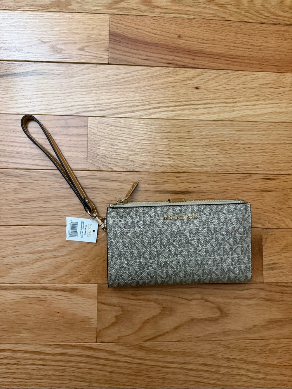 Michael Kors Signature Wristlet in Vanilla/Gold